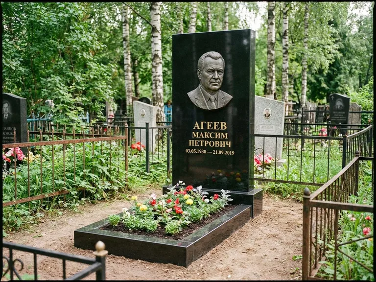 Памятник с барельефом — выполненная работа 1 в Набережных Челнах