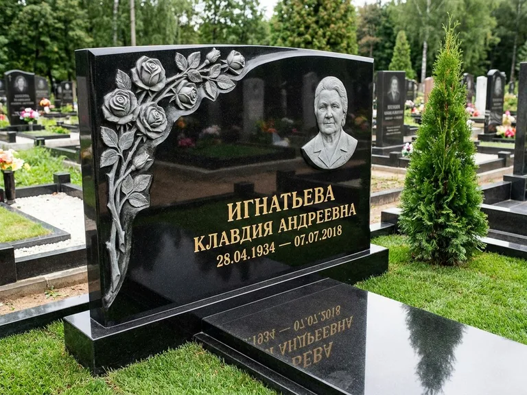 Памятник с барельефом — выполненная работа 45 в Набережных Челнах