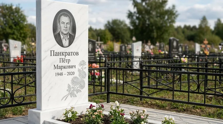 Памятник с гравировкой хризантем — выполненная работа «Панкратов» в Набережных Челнах