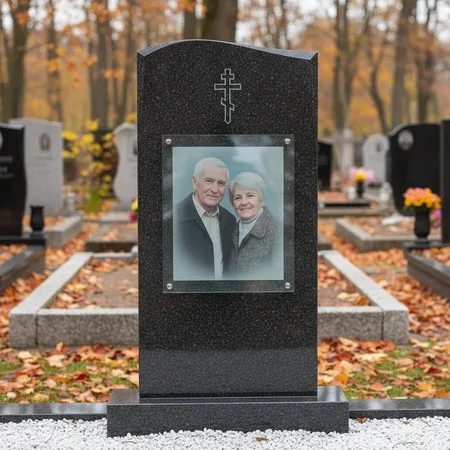 Портрет на стекле 400×600 мм в полный рост на памятнике в Набережных Челнах