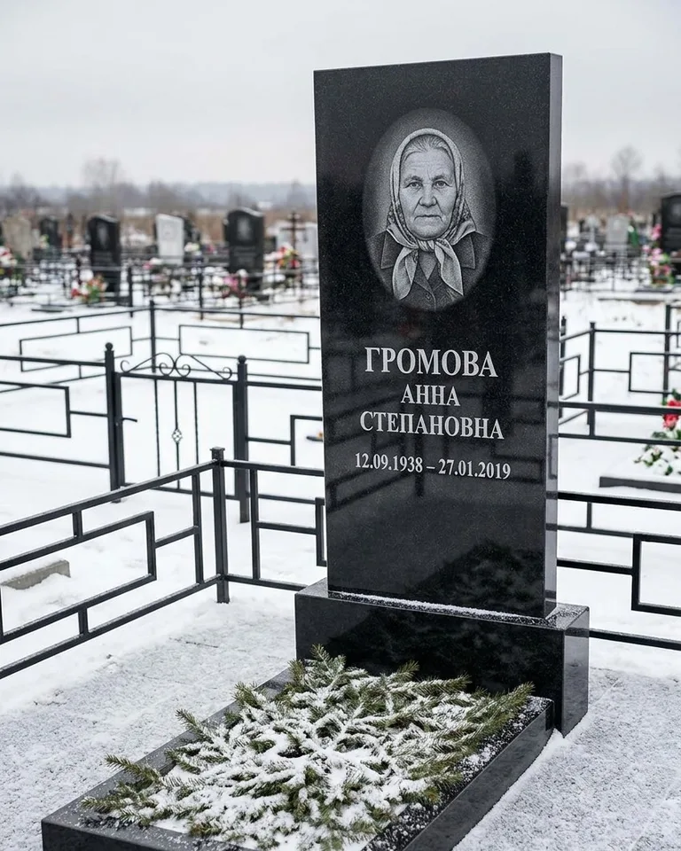Простой вертикальный памятник под ключ зимой в Набережных Челнах