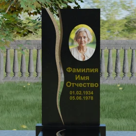 Памятник вертикальный гранитный для одного - П001