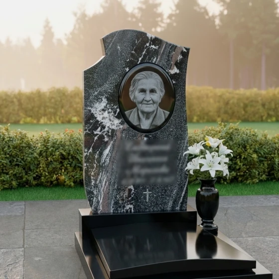 Мемориальный комплекс с волнистой стелой, гранит амфиболит