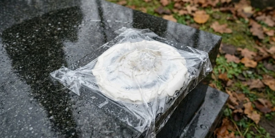 kompress-dlya-ochistki-kamnya