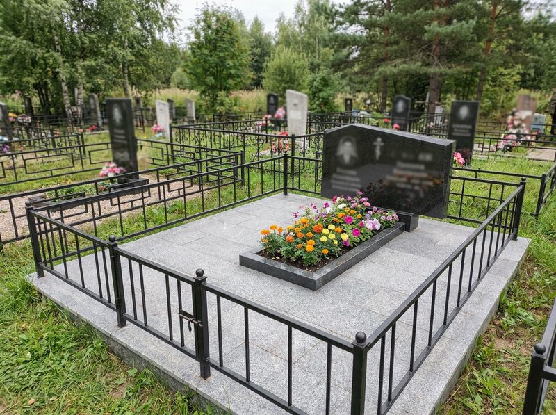 Уборка могилы в Набережных Челнах — пример 5